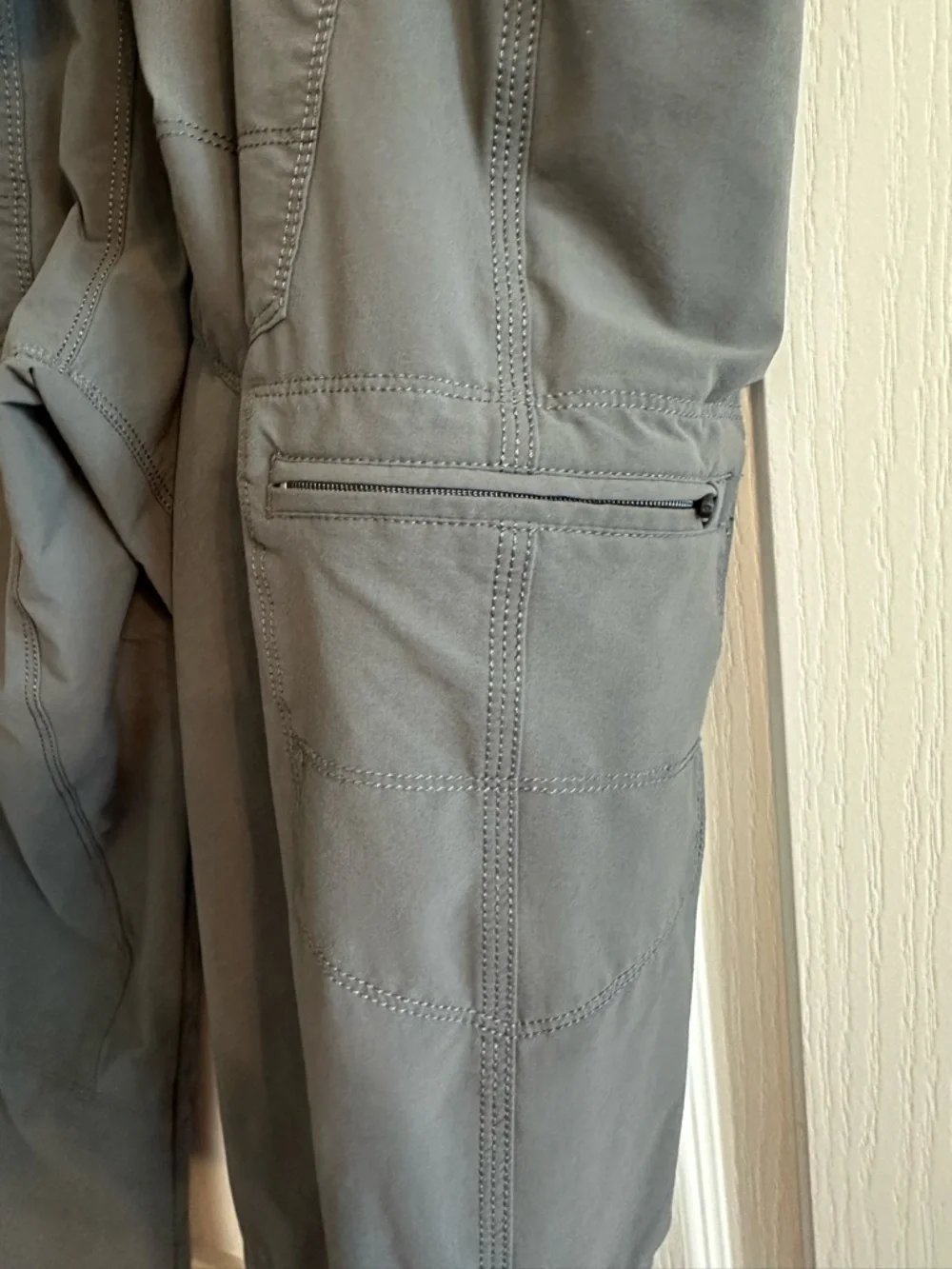 Men's Patagonia Quandry Dark Gray Performance Pants - Picture 3 of 7